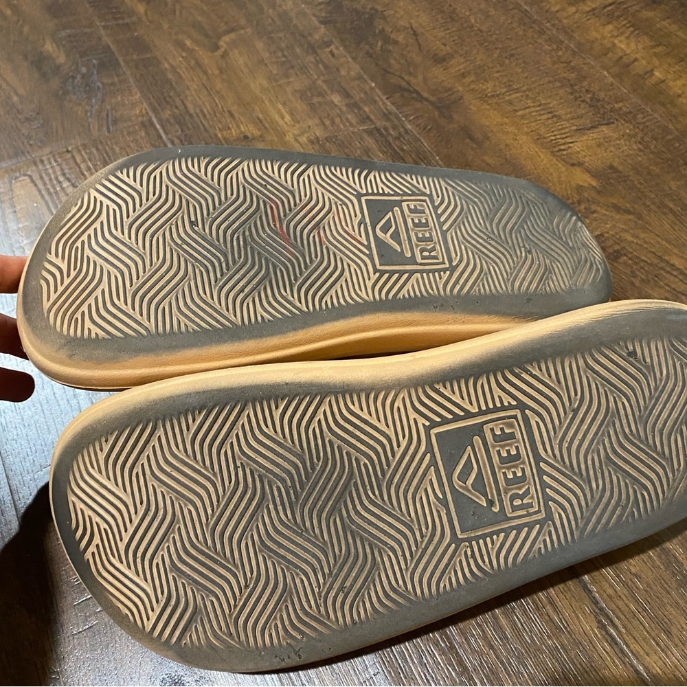 Reef Cushion Bondi- Tan Sandals - Picture 4 of 5